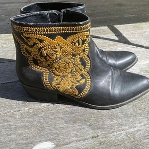 Fashion boots